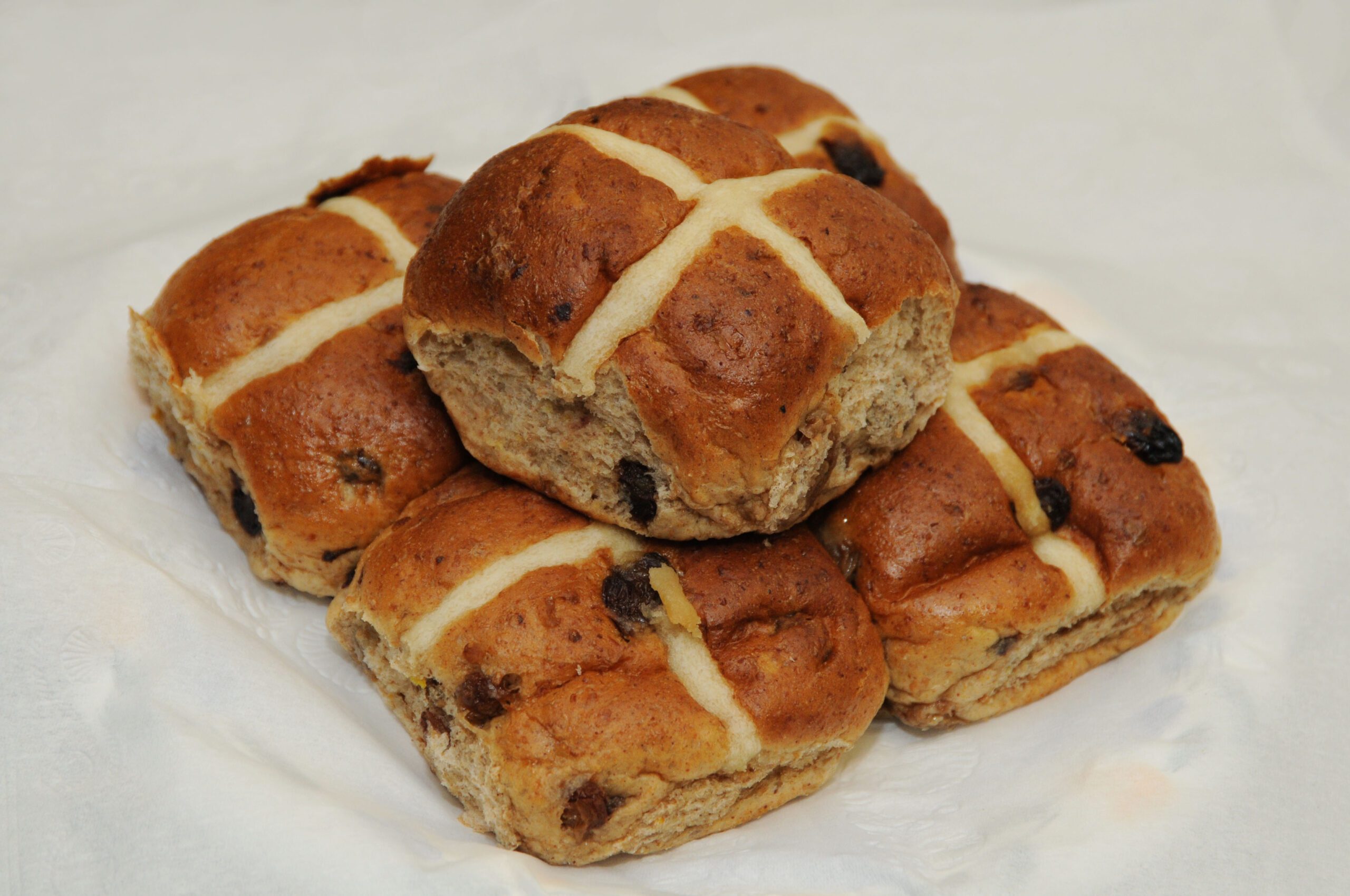 Hot Cross Buns: A Traditional Easter Delight